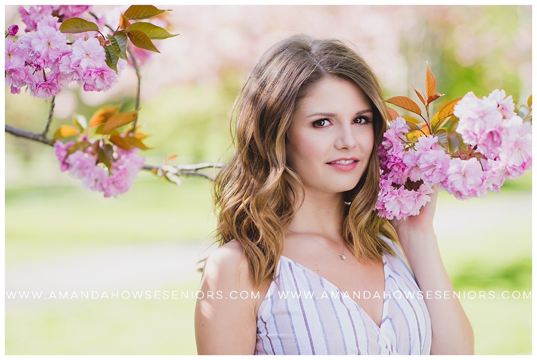 Senior Portraits with the Best Light in Tacoma by Wright Park Photographer Amanda Howse 