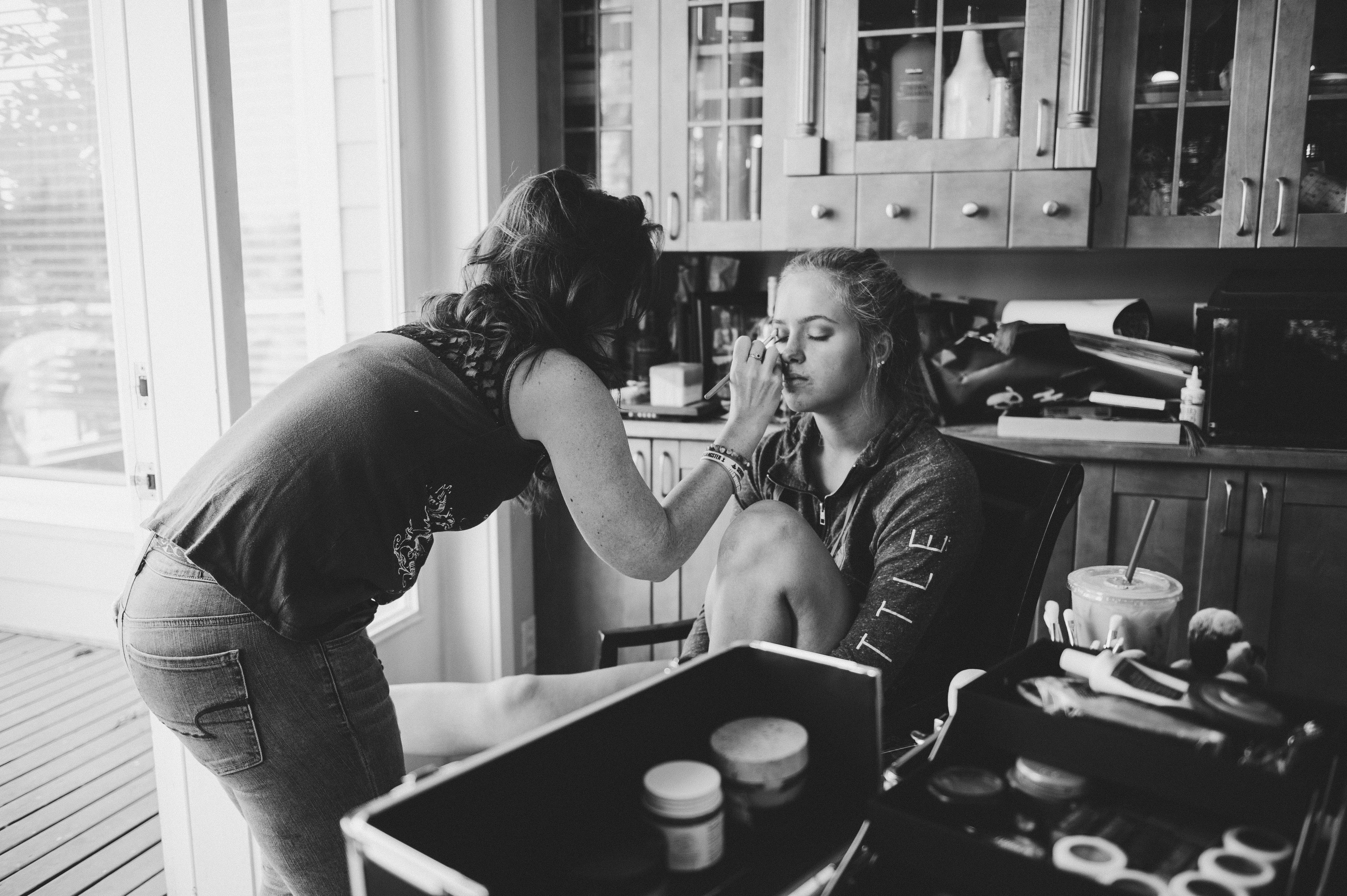 Black & White Portrait of Senior Girl Getting Ready for Senior Portraits with a Professional Makeup Artist Provided by Tacoma Senior Photographer Amanda Howse