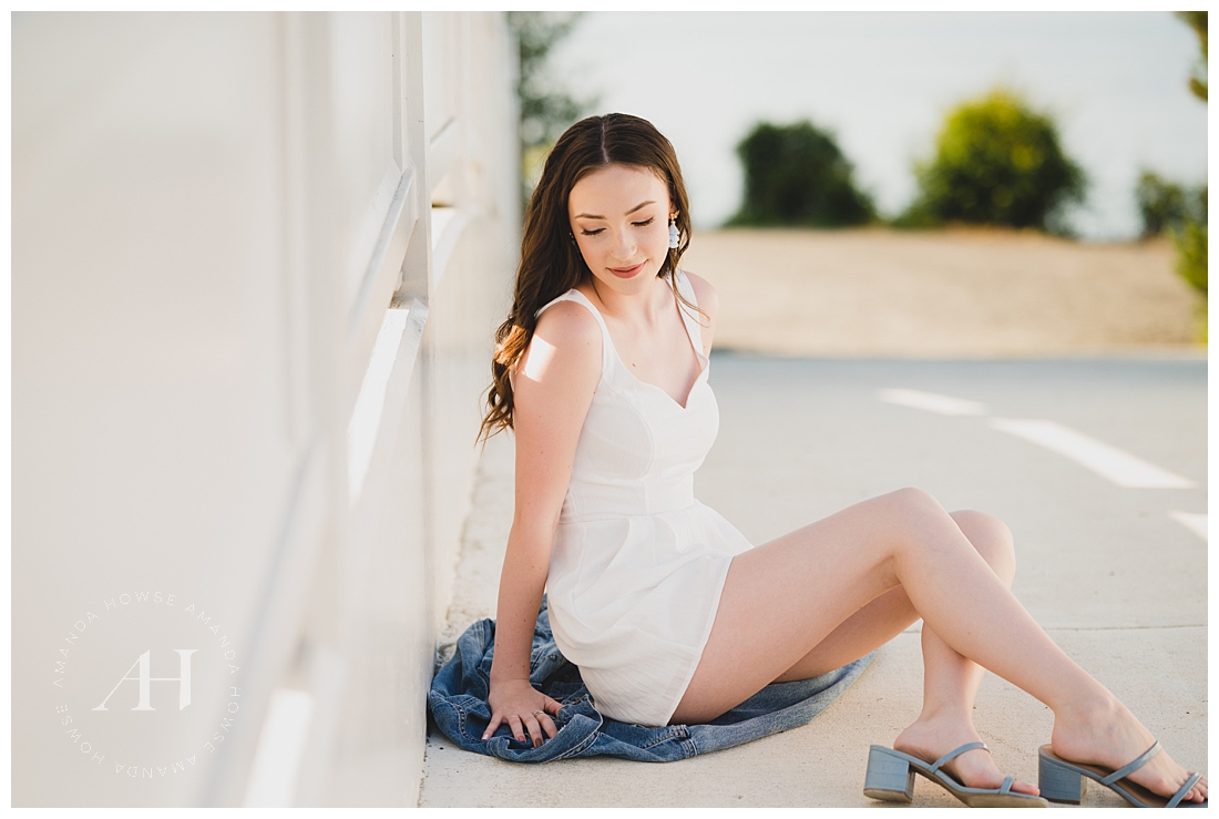 Elegant Senior Portraits in Tacoma | How to Style a White Dress | Photographed by the Best Tacoma Senior Photographer Amanda Howse Photography