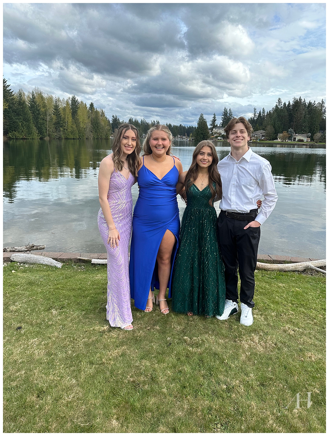 How To Take the Best Group Prom Photos on Your iPhone | Amanda Howse Photography